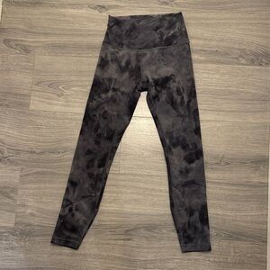 Lululemon High-Waist Tie-Dye Leggings in Charcoal Black